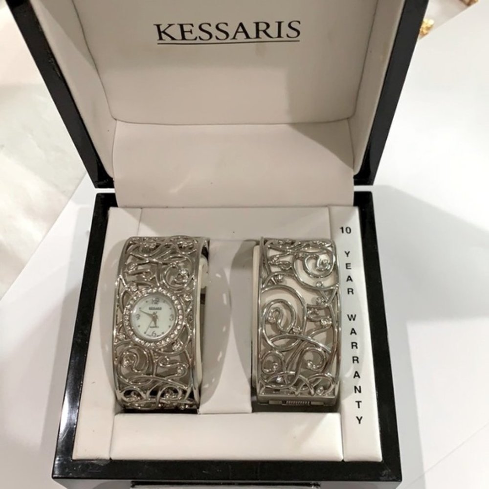 Brand New Kessaris watch and bracelet Set
